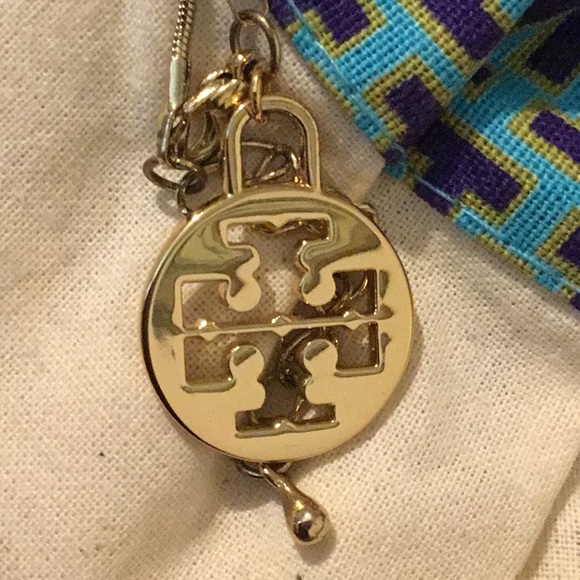 New Tory Burch Logo Charm Bracelet With Extender - Picture 15 of 15